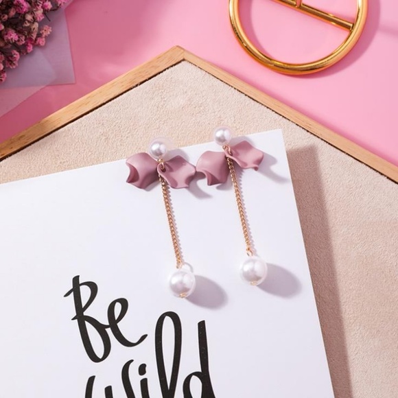 Unique Zone Jewelry - ❤️️NEW UNIQUE Pearl Flower Handmade Earrings P2